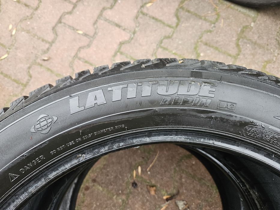 Opony Zimowe Michelin Latitude Alpin 275.45.20 110V