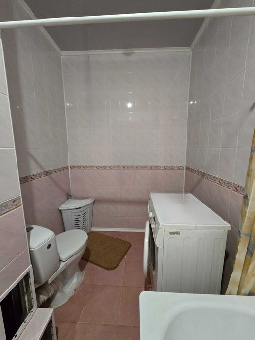 Продаж двокімнатної квартири в приватному будинку у Володарці