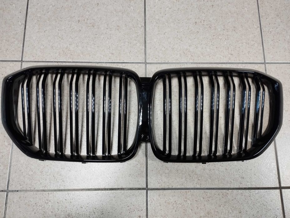 BMW X5 G05 передня решітка радіатора 51138096590 ноздрі