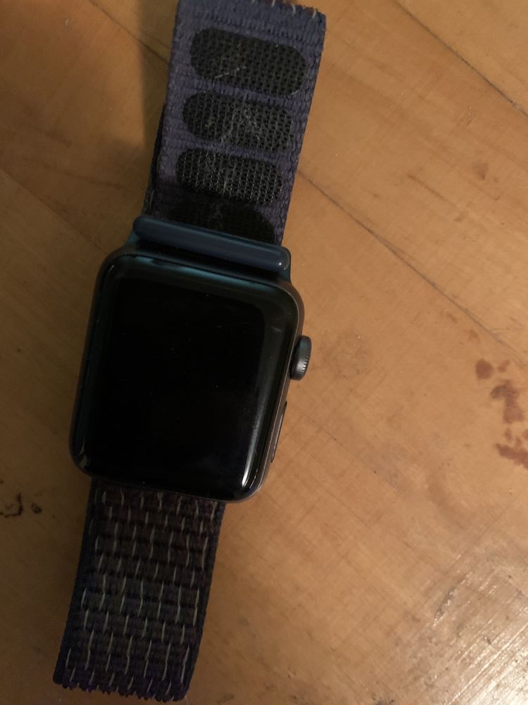 Apple Watch  Series 3/38