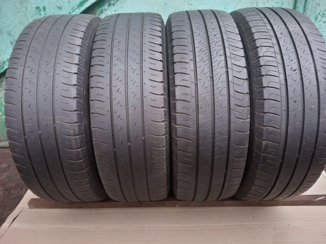 Goodyear Efficient Grip 205/65/16C Літо