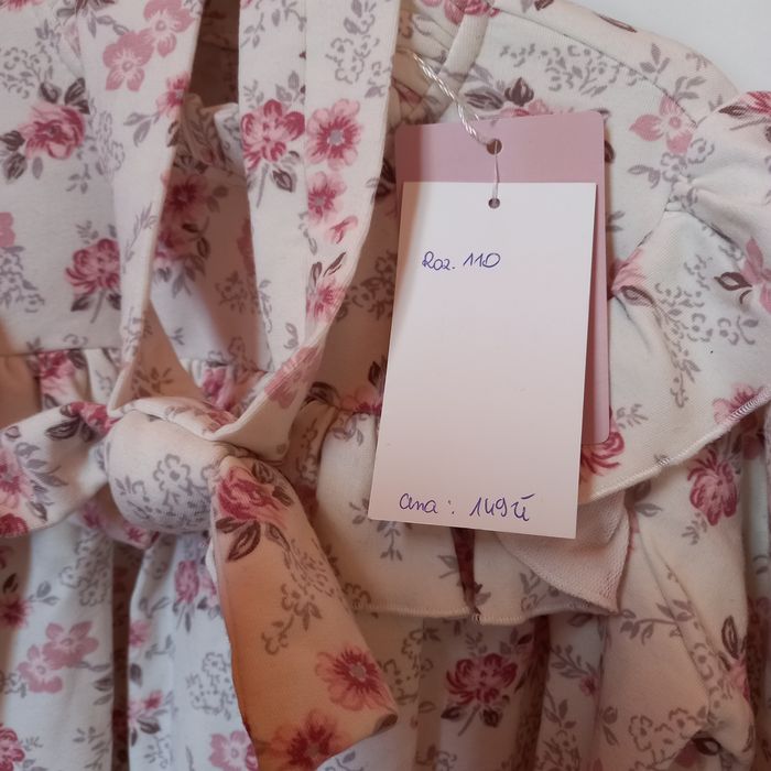 Komplet dla dziewczynki r.110 Nowy jak Newbie