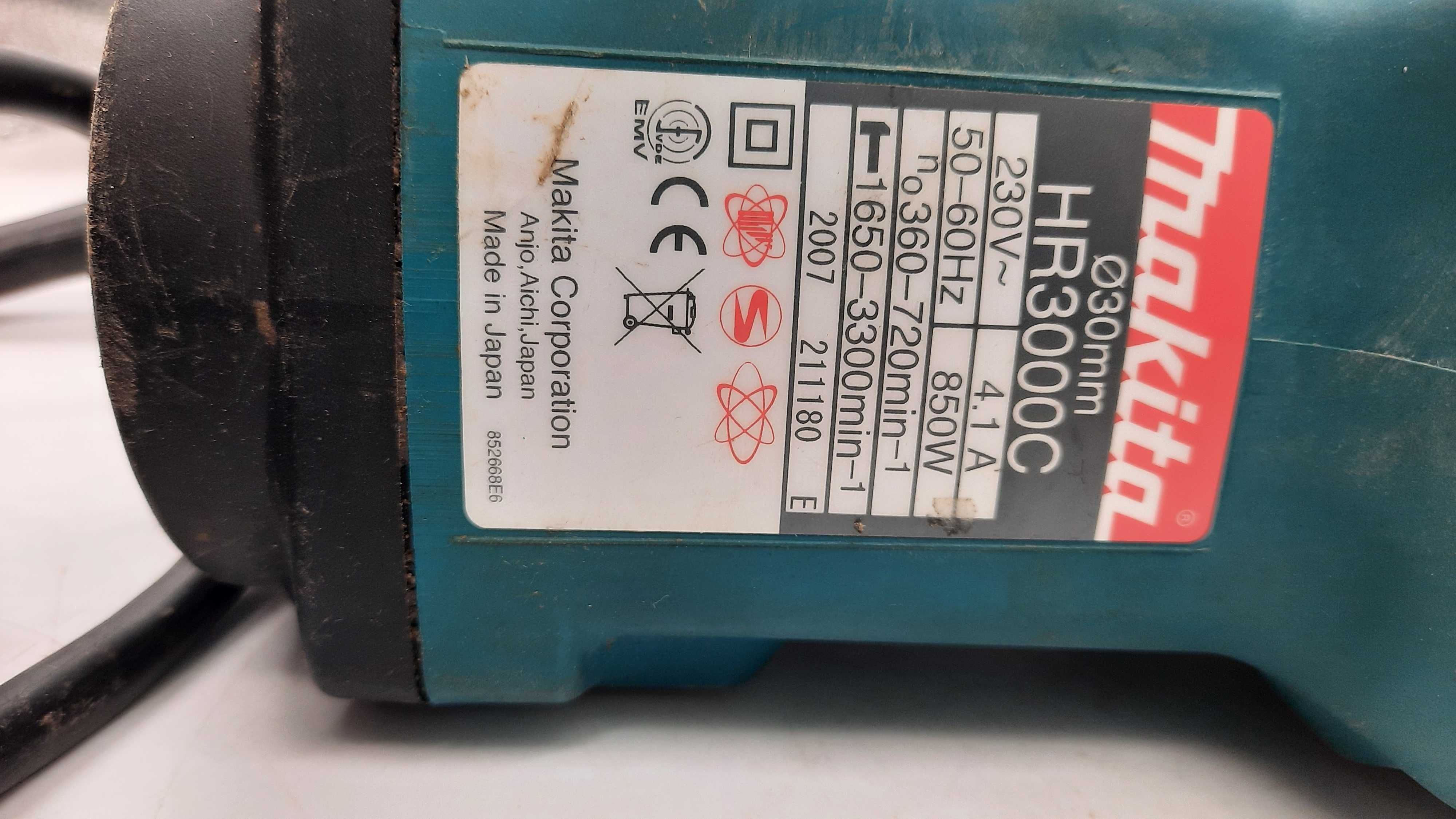 Młot udarowy Makita HR3000C 850W