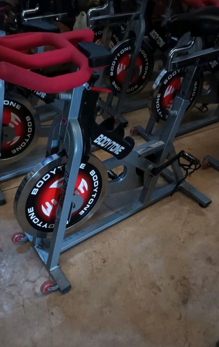 Bicicletas Spinning/Cycle/Indoor da marca Bodytone
