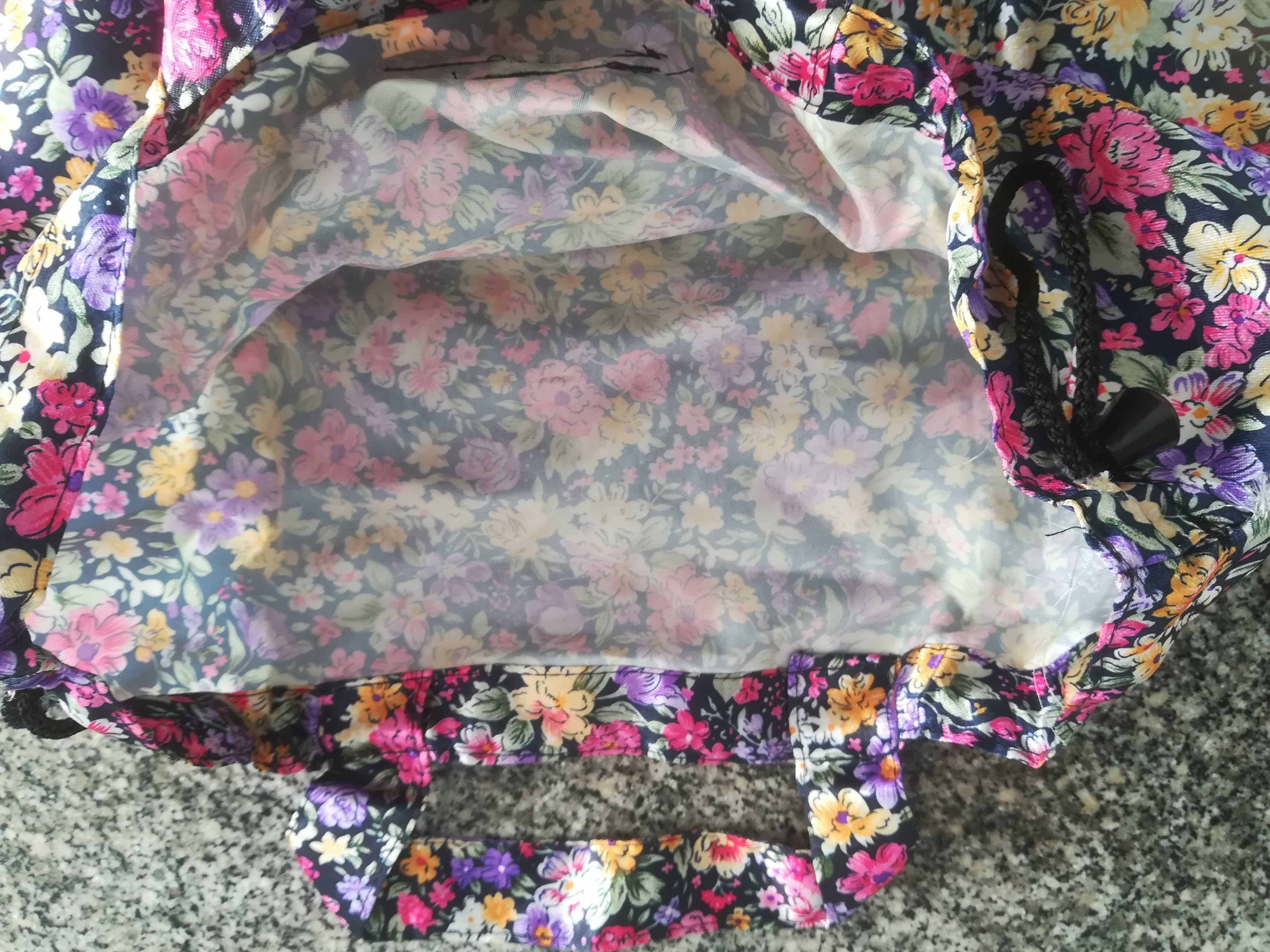 mochila estampada