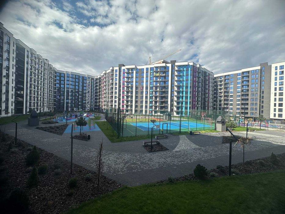 Продаю чудову квартиру в центрі міста готову під ремонт