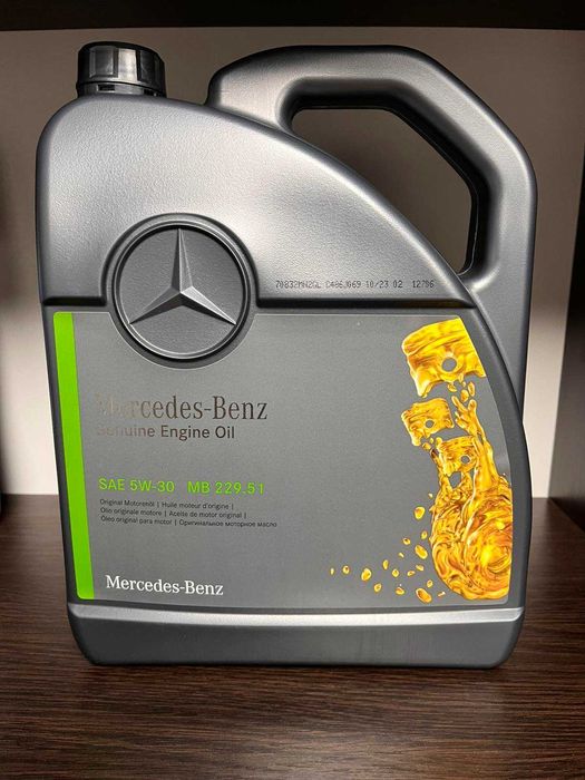 Оригинальное моторное масло Mercrdes Benz 5w30 5L