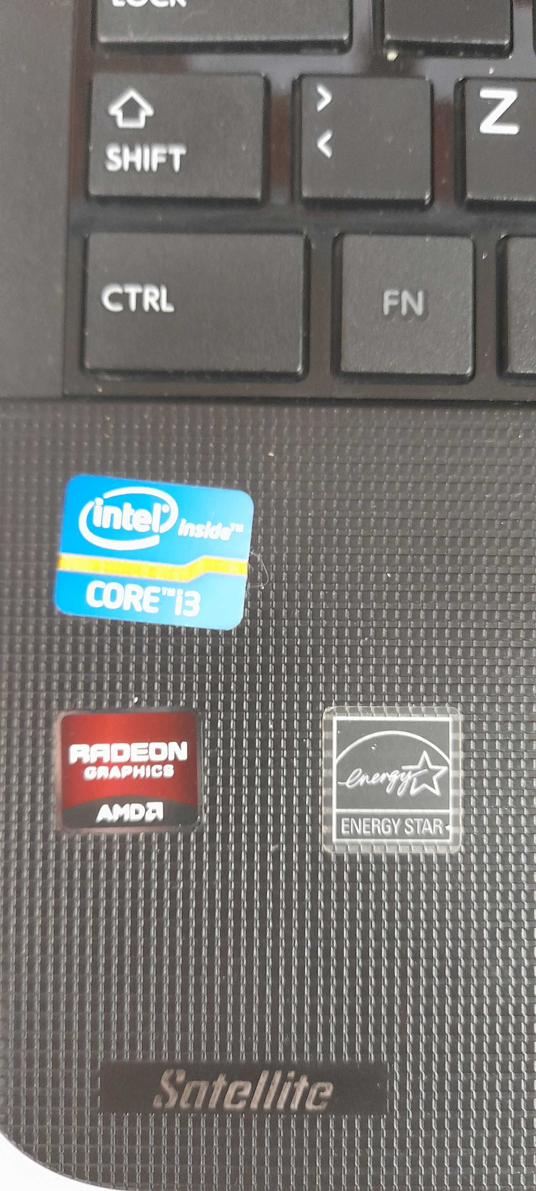 Portátil Toshiba Satellite C855-2K1 i3