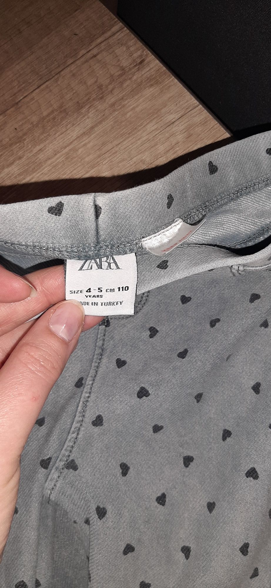 Zestaw spodni  jegginsy 4 sztuki Zara i H&M r. 110