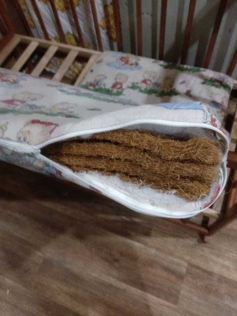 Кроватка Наталка-Ольха светлая с матрасом из кокосовой койры