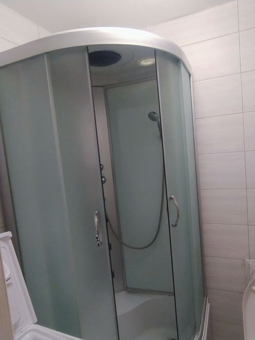Душовий гідромасажний бокс