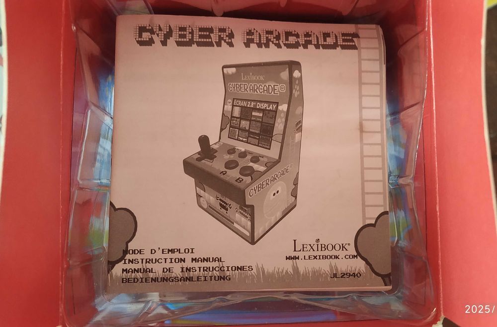 Consola portátil Lexibook Cyber Arcade retro (200 jogos)