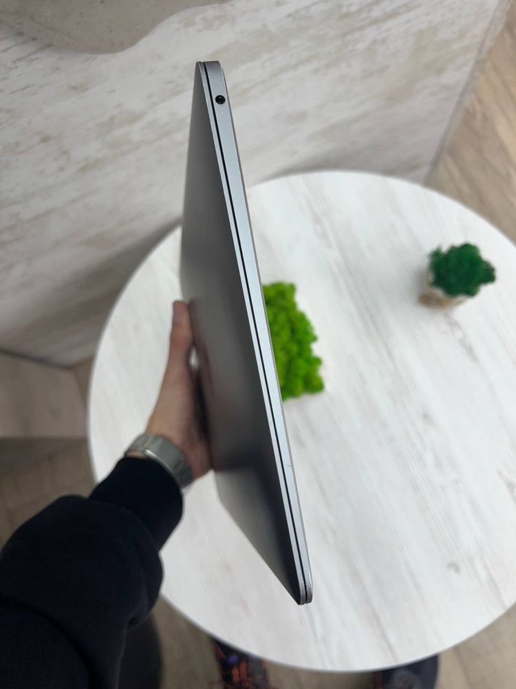 MacBook Air 2018 8/256 Gb Space A1932 макбук аир 2018