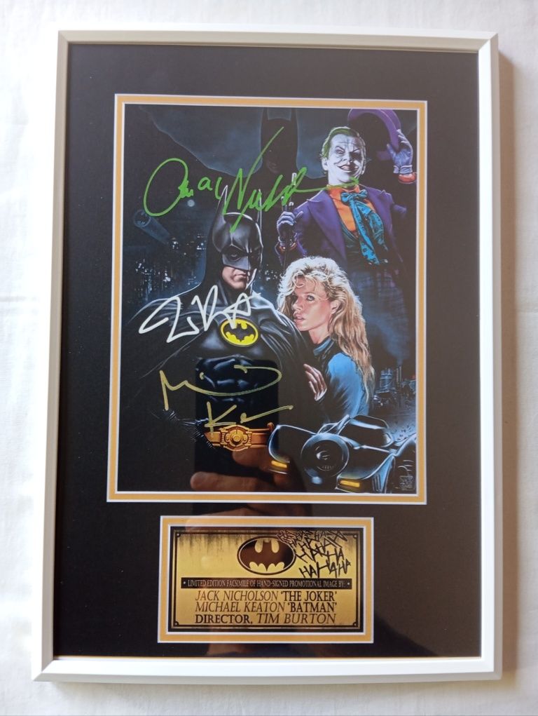Moldura Filme Batman com Autógrafos (A4)
