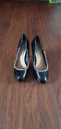 Buty czarne szpilki, (męskie lub damskie) rozmiar 43 z ćwiekmi