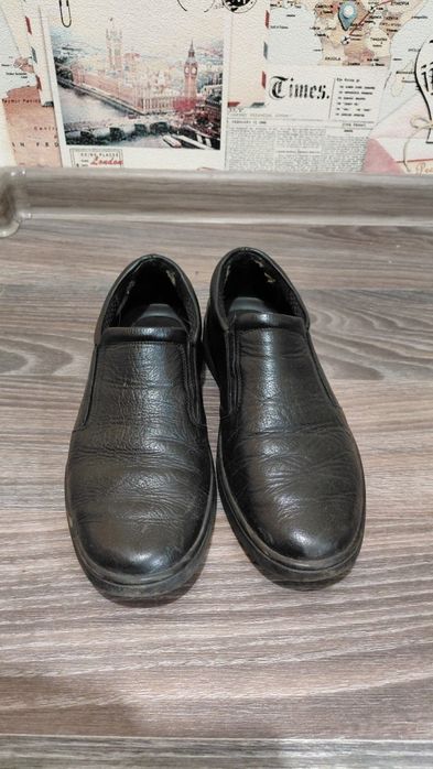 Продам туфли кожаные фирма "Мида" 41р.