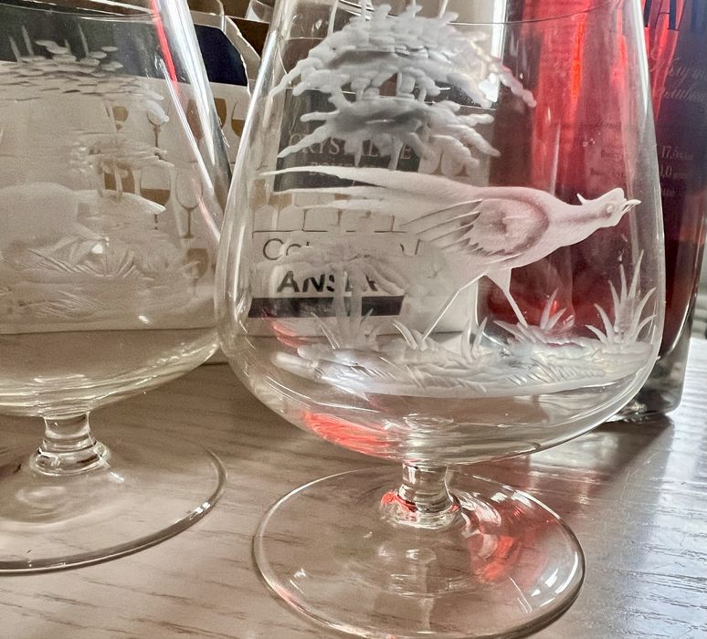 Бокалы стеклянные для коньяка с охотничьей тематикой