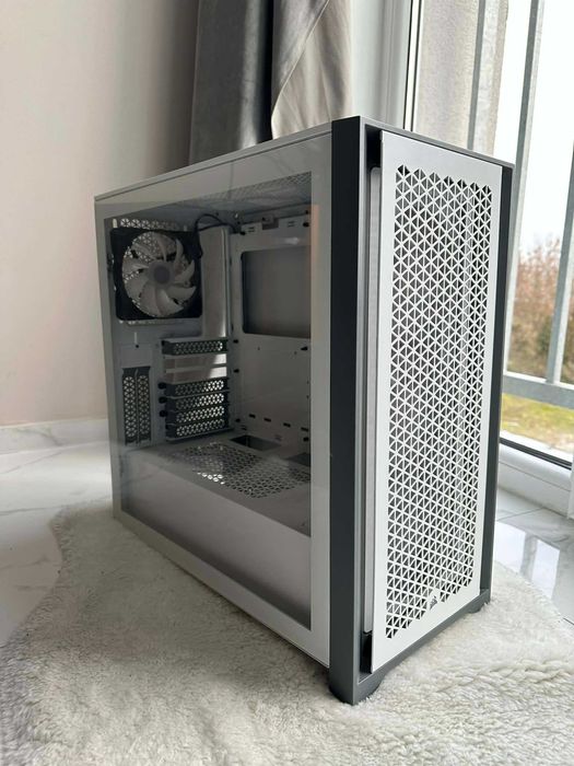 Obudowa Corsair 4000D Biała