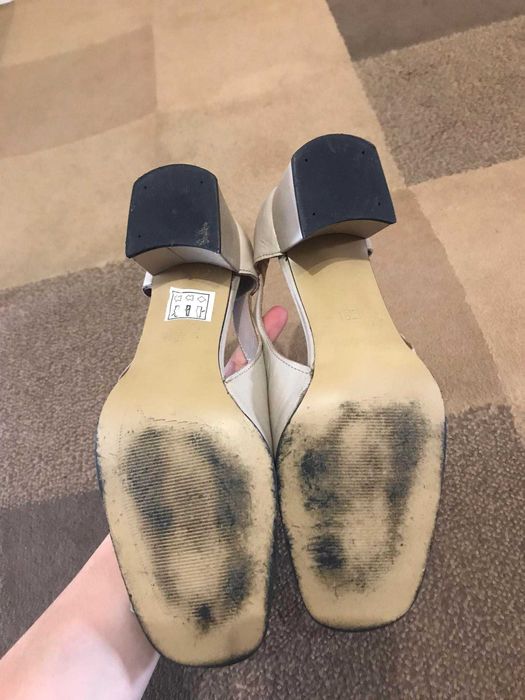 Sapatos clássicos creme