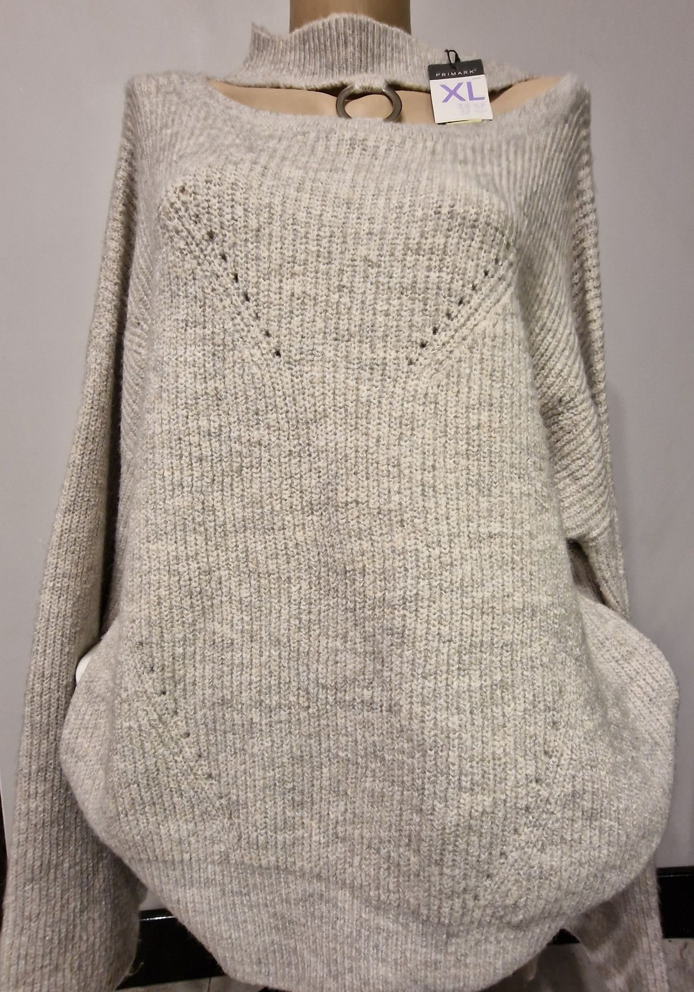 Sweter Jasnoszary Rozm. XL Ozdobny Dekolt Oversize