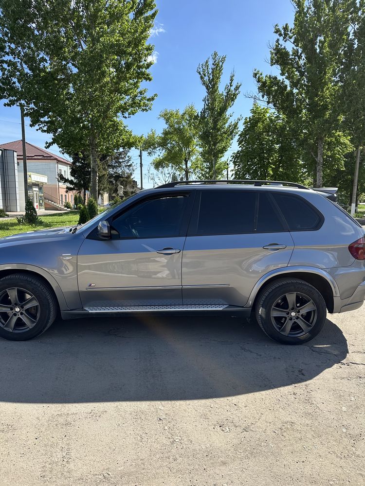 BMW x5 e 70 ,семиместная