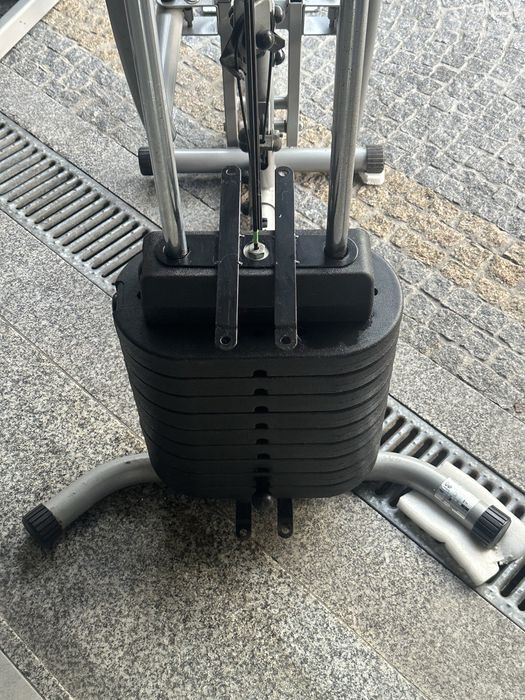 Maquina musculaçao multifunções