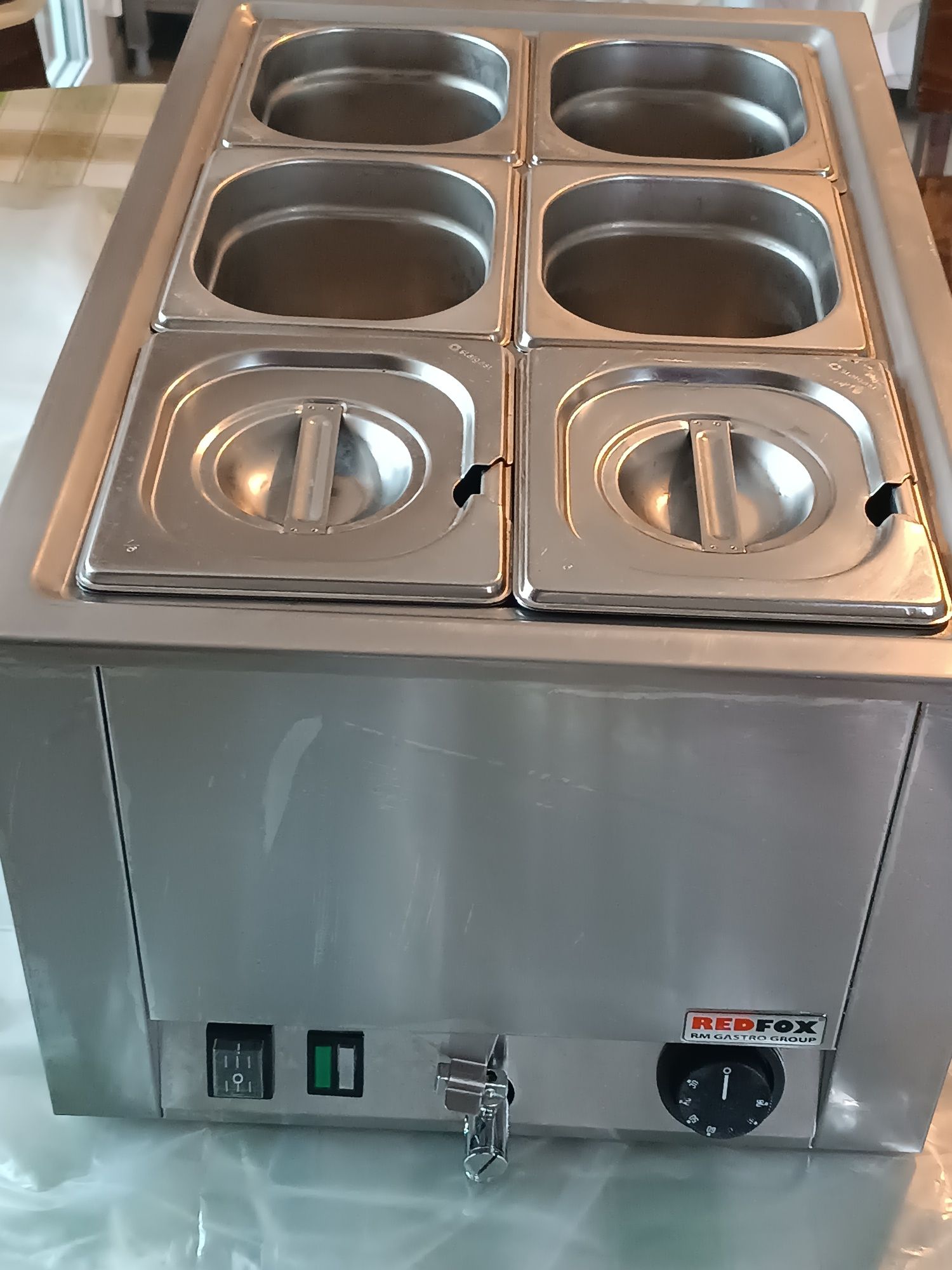 Bemar z pokrywą 1120 elektryczny stołowy z kranem spustowym