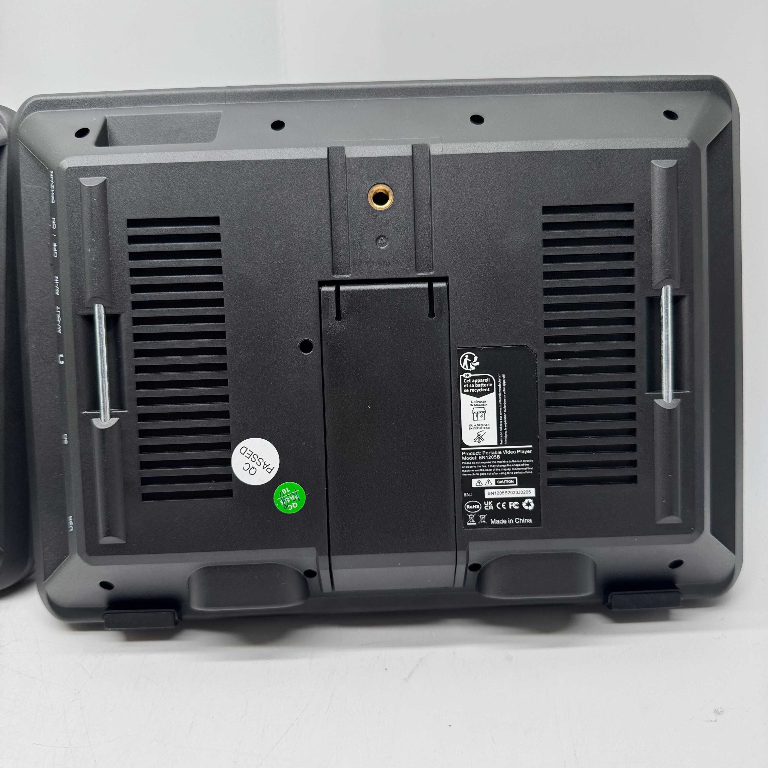 Przenośne DVD samochodowe NAVISKAUTO BN1205B USB SD 10,5" Akumulator