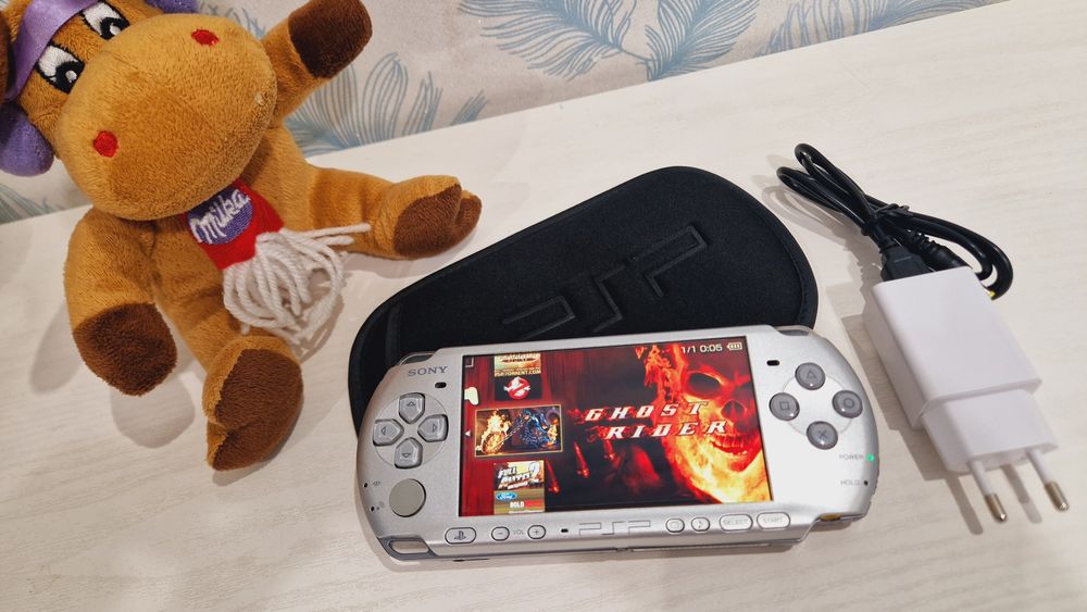 Sony PSP 3000 l 64гиг 138игр +чехол!