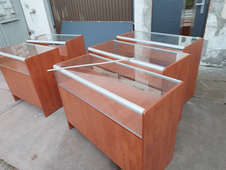 Lada  sklepowa uzywana