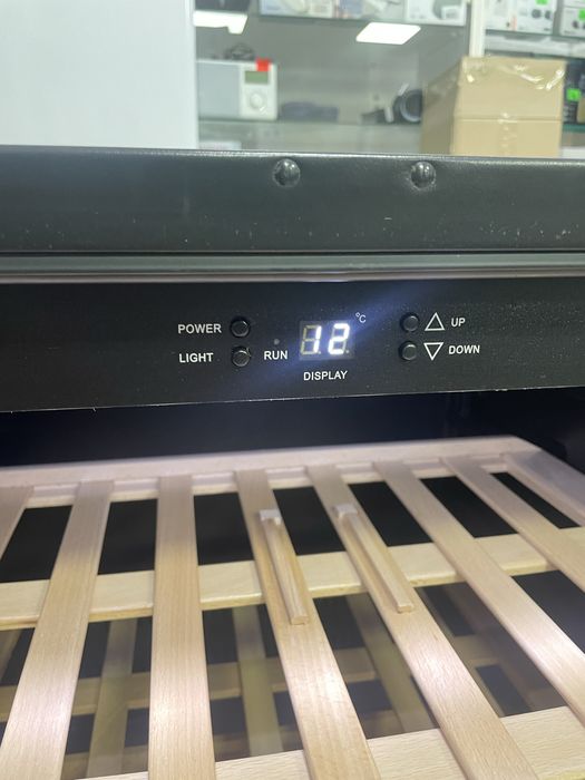 Винна Шафа AEG SWB78200DG на 40-46 пляшок вина