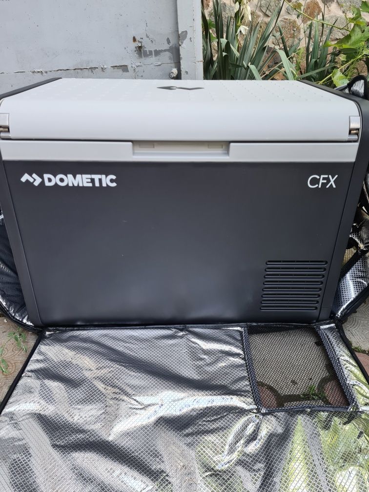 Автохолодильник компрессорный Dometic CFX3 55
