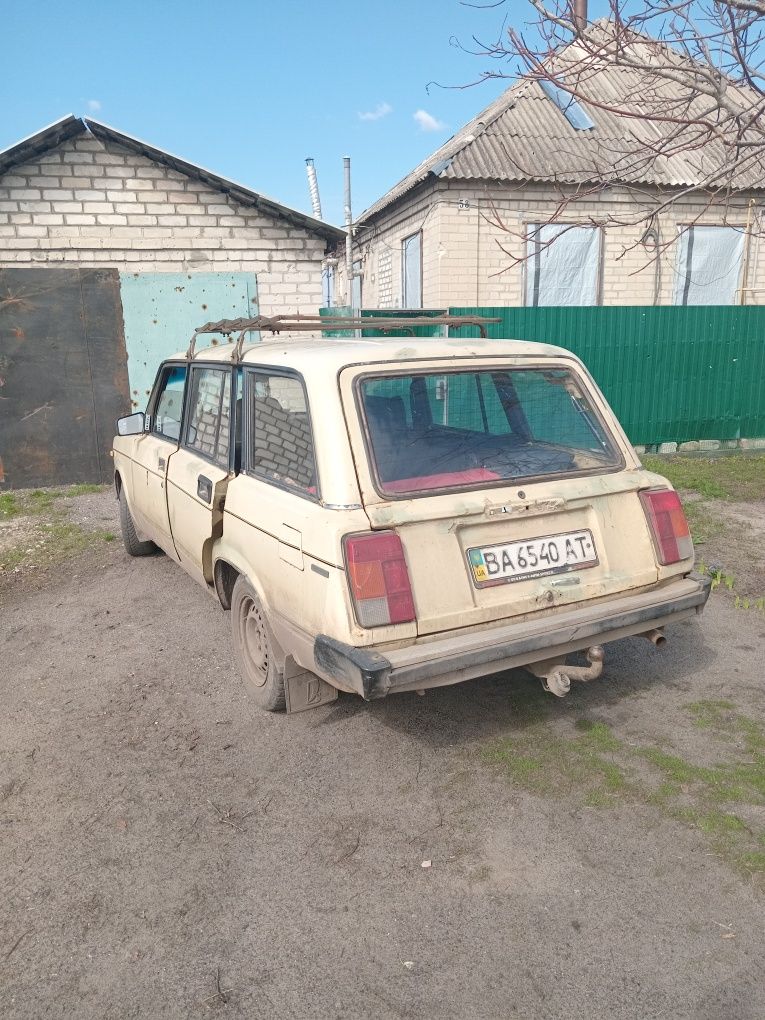 Автомобиль Ваз 2104