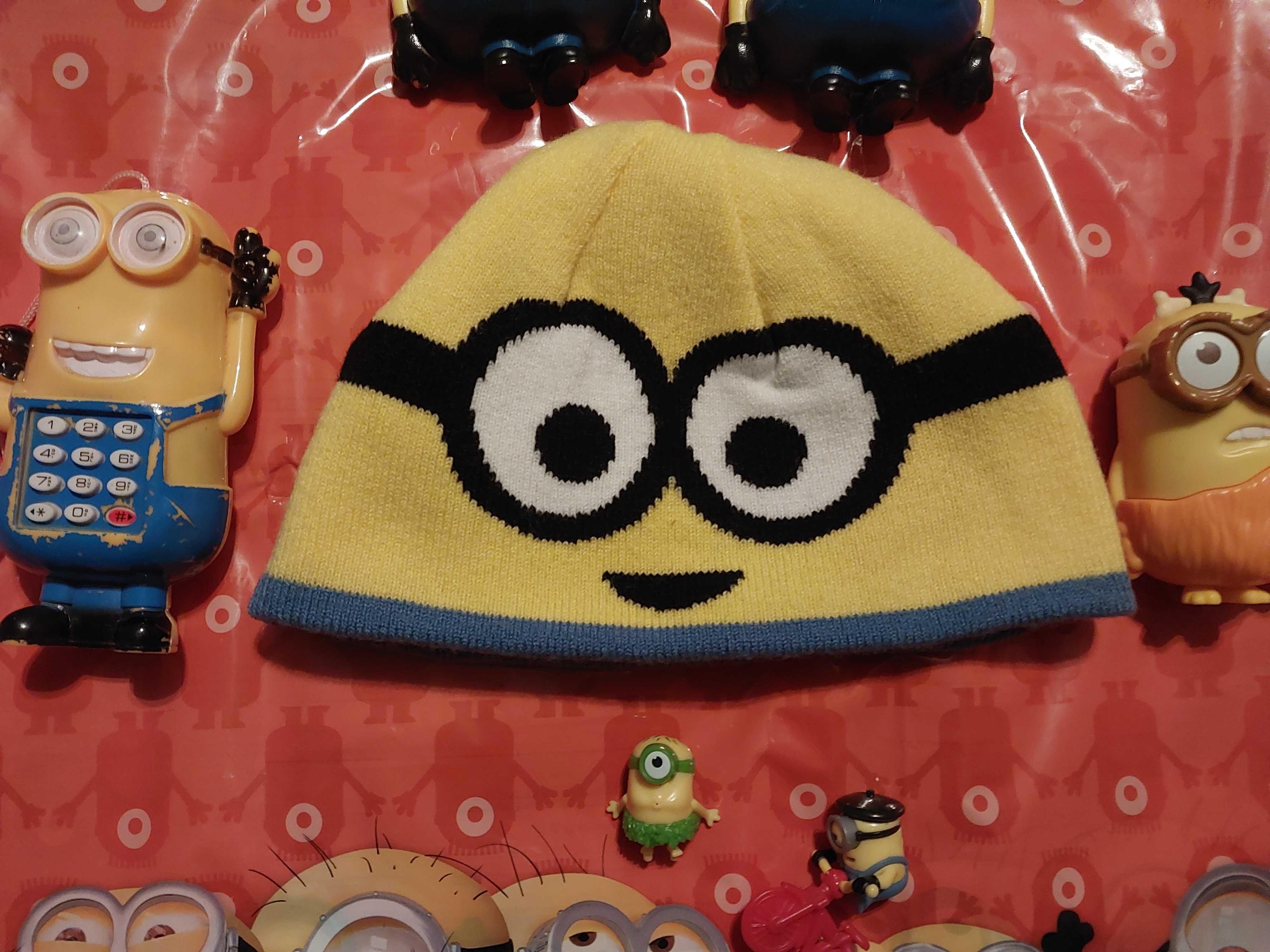 Zestaw urodzinowy Minionki obrus, zabawki, czapka, tel.,walkie talkie