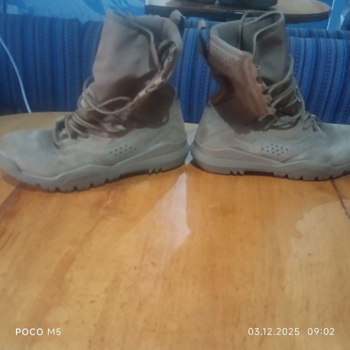 Продам оригинальные берцы Найк