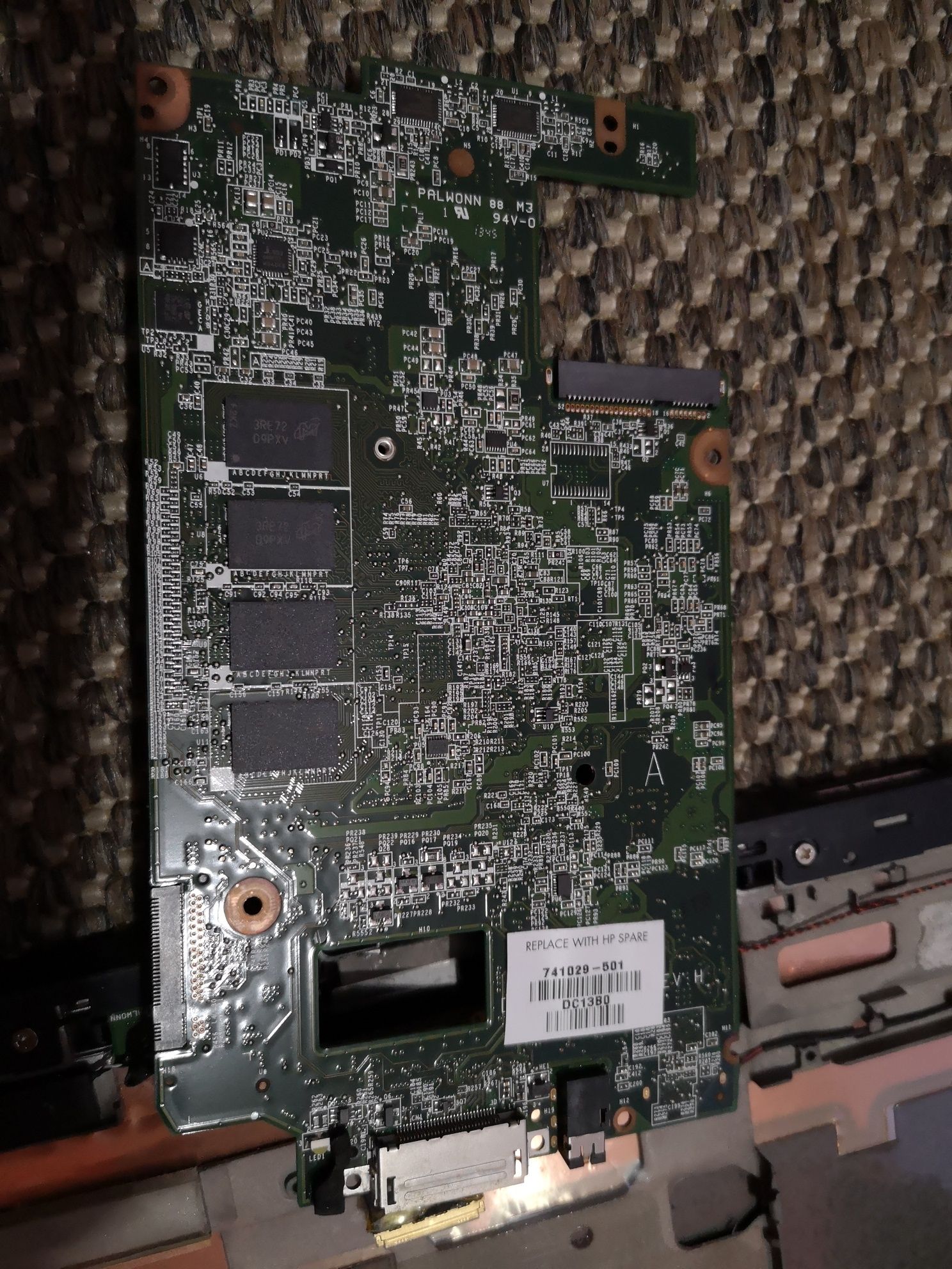HP Pavilion 11-h000ew x2 PC