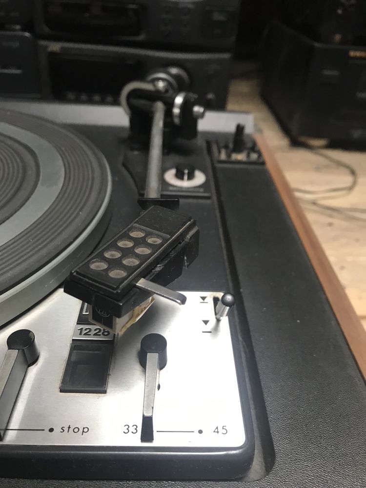 Adapter patefon używany w prl w latach 80-tych sprawny- pęknieta pokry