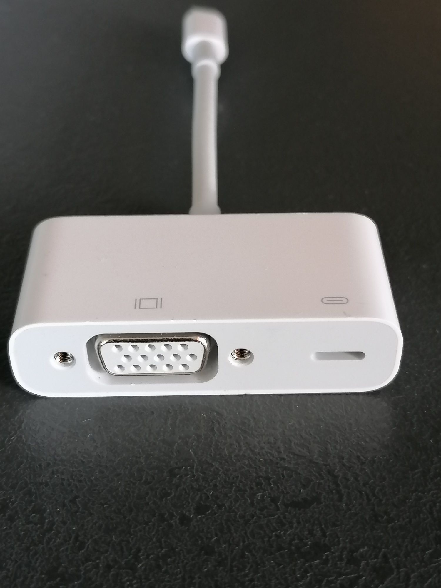 Adapter Apple A1439 Lightning 8-pin męski na VGA żeński Apple Adapter