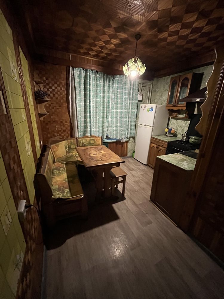 Сдам 3 комн.кв-ру на Космосе по ул.Чумаченко (недорого)