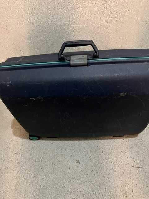 Mala de viagem tamanho Samsonite