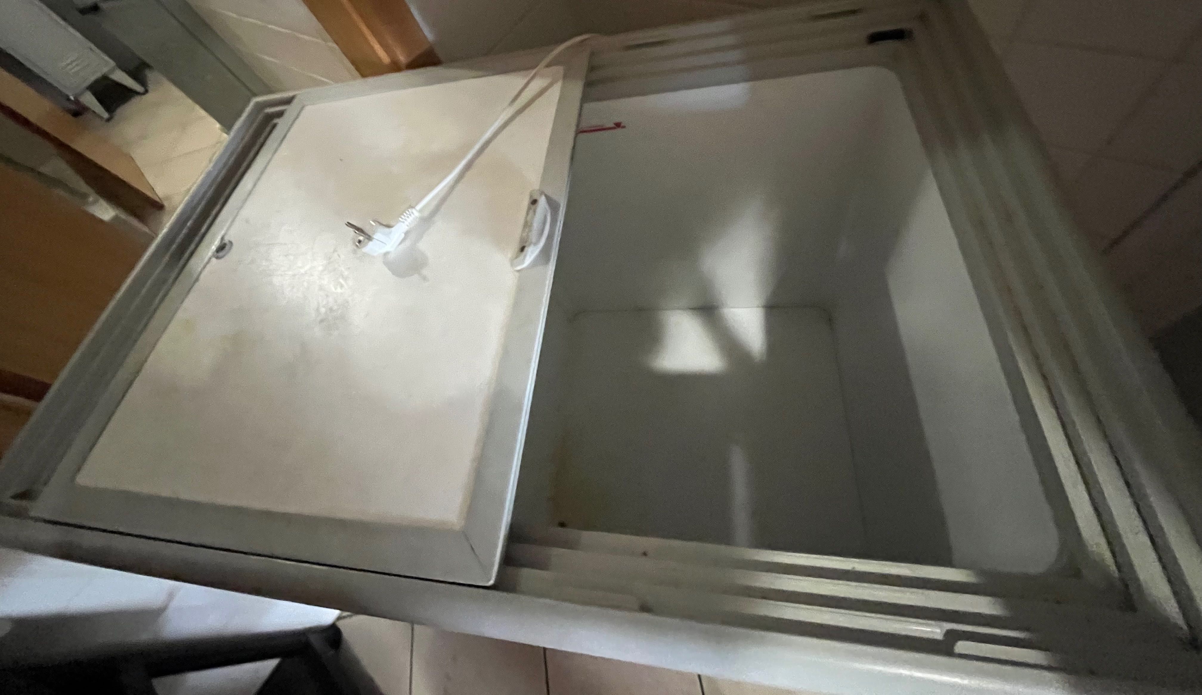 Arca  horizontal com 2 portas