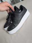 Tenisówki damskie Nike Air Force 1 Sage Low r. 38