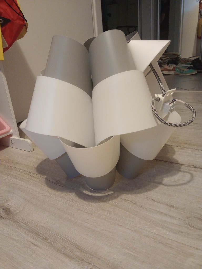 Lampa wisząca, żyrandol