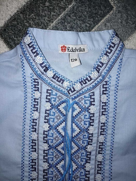 Дитяча вишиванка