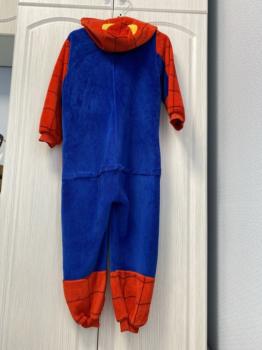 Продаєтся кігурумі «Людина павук»