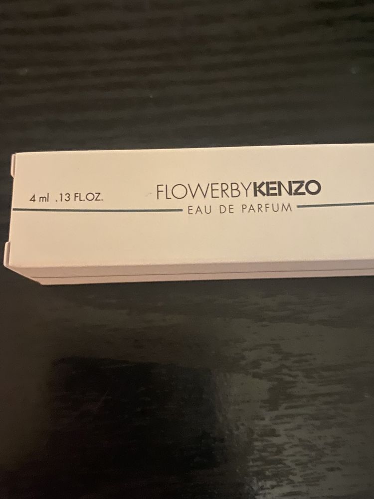 Miniatura Flower by Kenzo