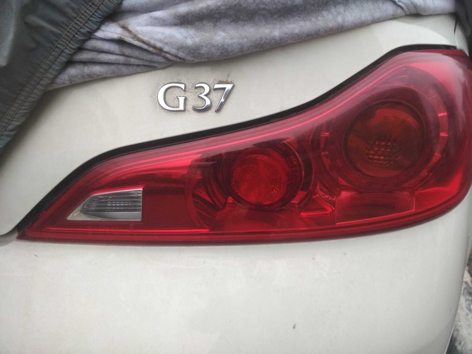 Задние фонари INFINITI Cabriolet G37 Q60