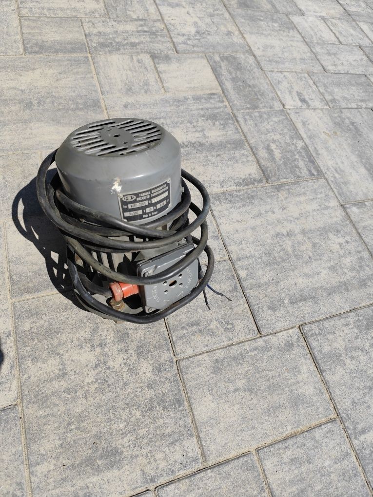 Silnik elektryczny 0,7 kW 3x380V