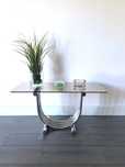 Mesa de centro cromada c/ vidro. Chrome coffee table with glass