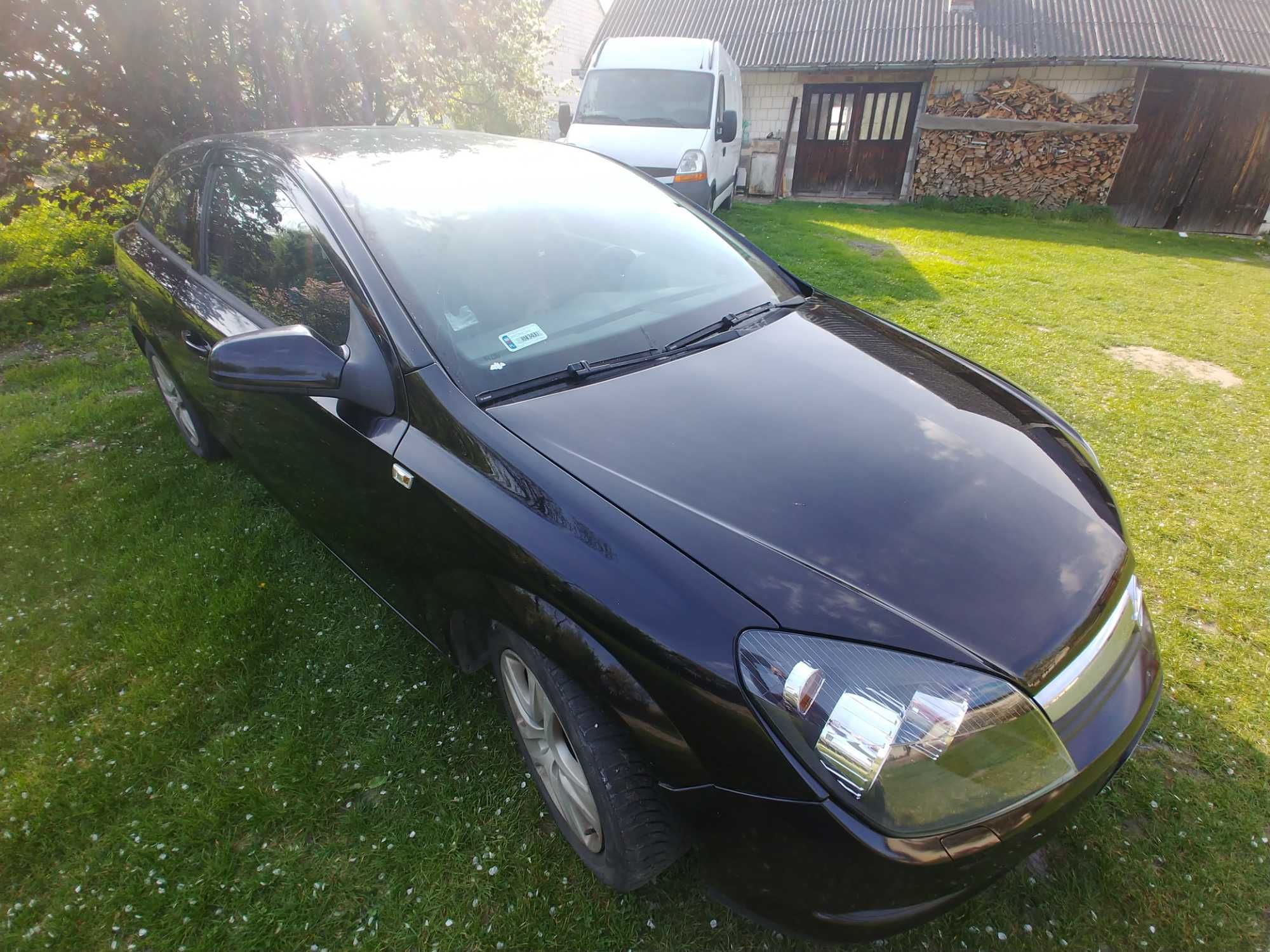 Opel Astra H GTC 1.7